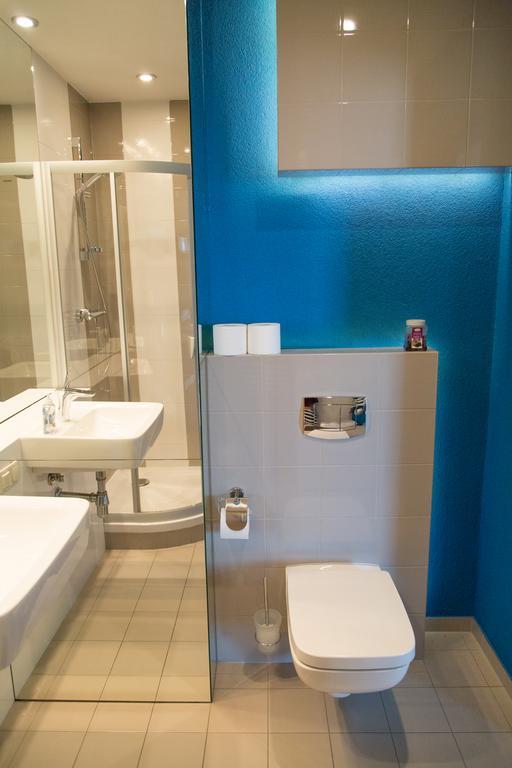 Modern Apartment In City Center Красков Екстериор снимка
