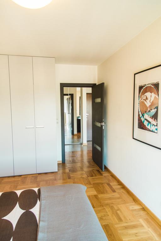 Modern Apartment In City Center Красков Екстериор снимка