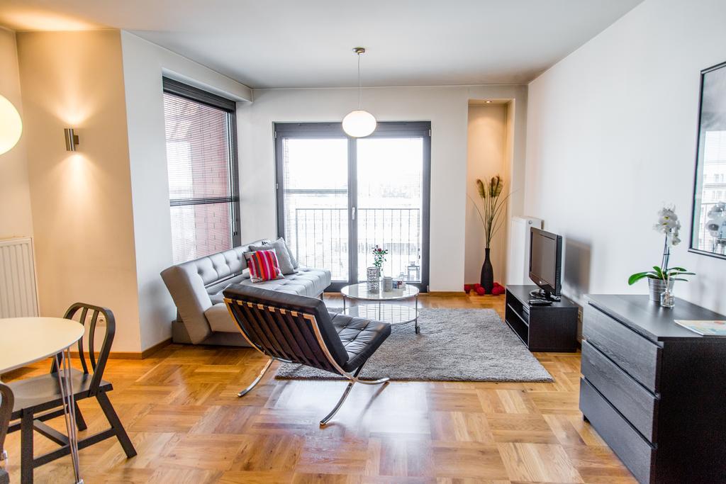 Modern Apartment In City Center Красков Екстериор снимка