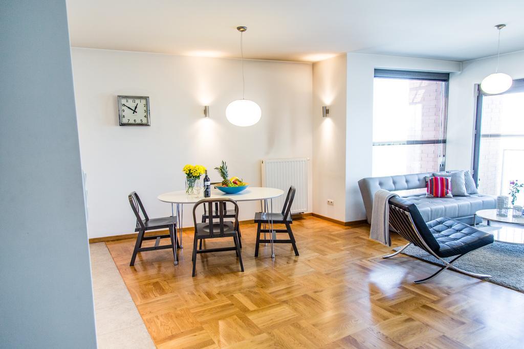 Modern Apartment In City Center Красков Екстериор снимка